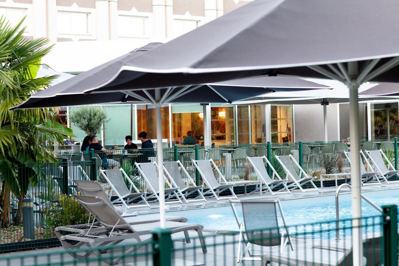 Novotel Clermont-Ferrand Exterior foto